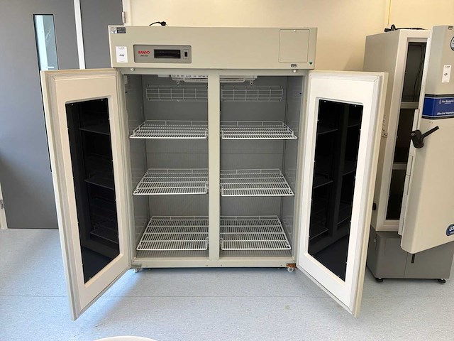 Sanyo mpr-1410 laboratoriumkoelkast - afbeelding 3 van  6