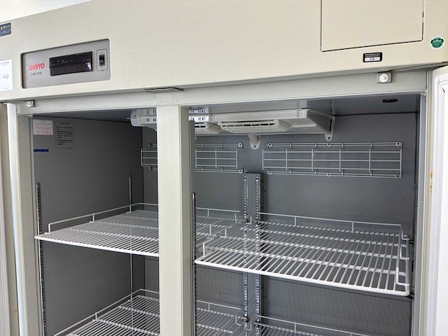 Sanyo mpr-1410 laboratoriumkoelkast - afbeelding 4 van  6