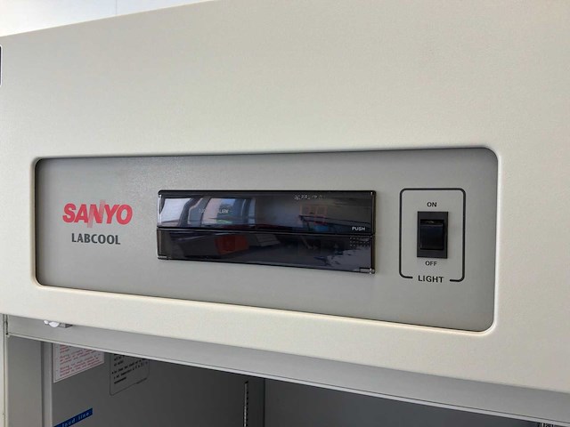 Sanyo mpr-1410 laboratoriumkoelkast - afbeelding 5 van  6