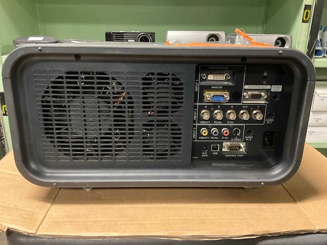 Sanyo plc-xp200l projector - afbeelding 6 van  7