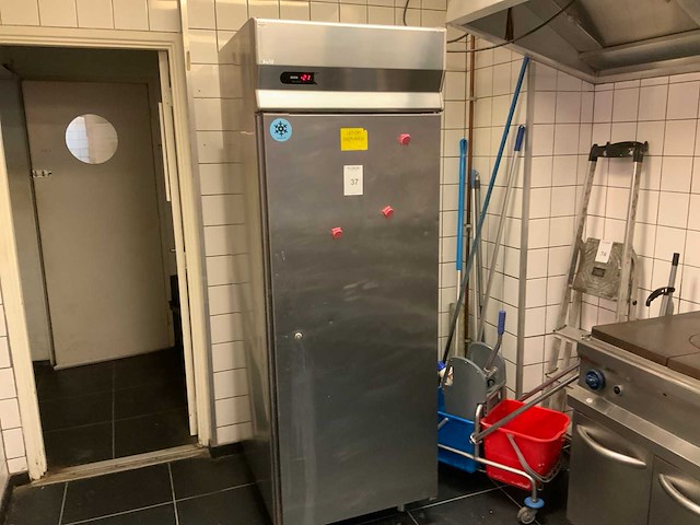 Sanyo srf sj700f vriezer - afbeelding 1 van  6