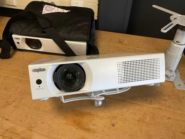 Sanyo wxga beamer (2x) - afbeelding 5 van  6