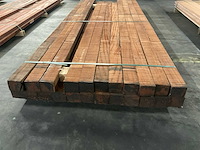 Sapeli mahonie balken 80x80 mm (23x) - afbeelding 2 van  5