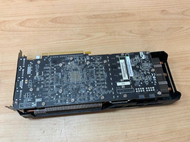 Saphire - nitro r9 390 8g - videokaart - afbeelding 3 van  4