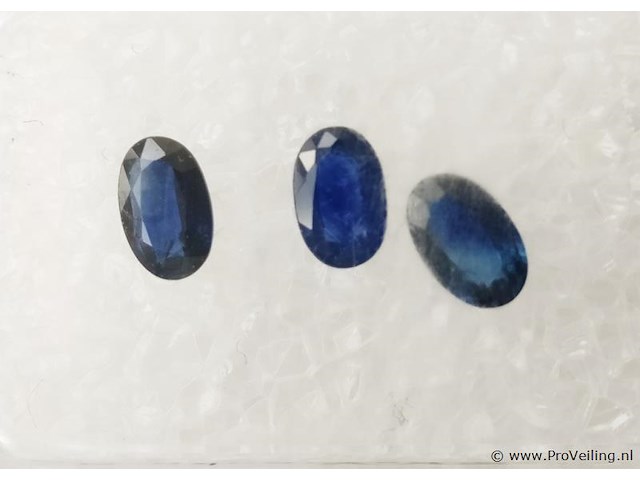 Sapphire 0.75ct aig certified - afbeelding 1 van  4