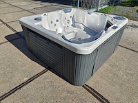 Sapphire spas 5 persoons jacuzzi en buitenspa - afbeelding 9 van  26