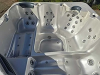 Sapphire spas 5 persoons jacuzzi en buitenspa - afbeelding 10 van  26