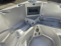 Sapphire spas 5 persoons jacuzzi en buitenspa - afbeelding 9 van  25