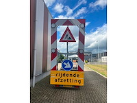 Saris - verkeerskar / traffic - aanhanger voor verkeersbegeleiding - afbeelding 9 van  15
