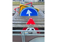Saris - verkeerskar / traffic - aanhanger voor verkeersbegeleiding - afbeelding 13 van  15