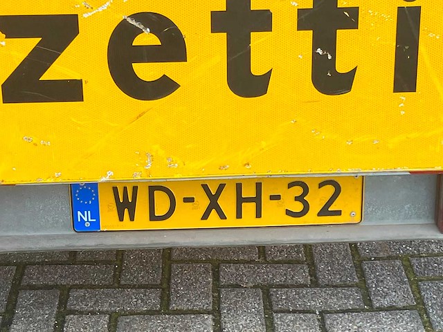 Saris - verkeerskar / traffic - aanhanger voor verkeersbegeleiding - afbeelding 14 van  15