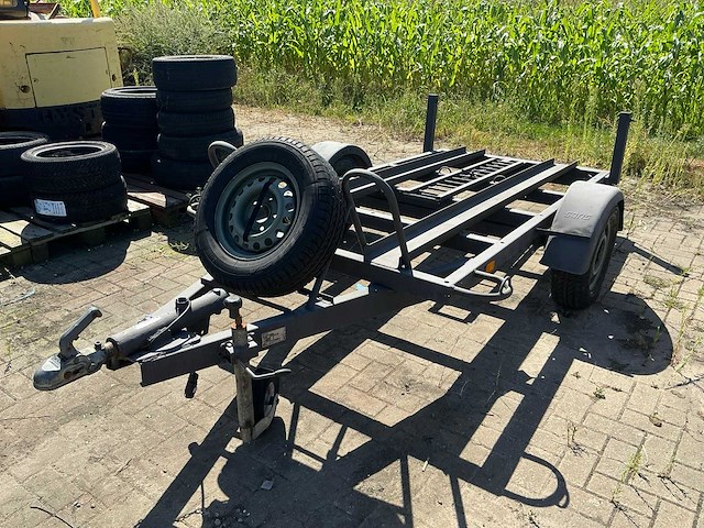 Saris iu/0a motor aanhangwagen - afbeelding 1 van  14