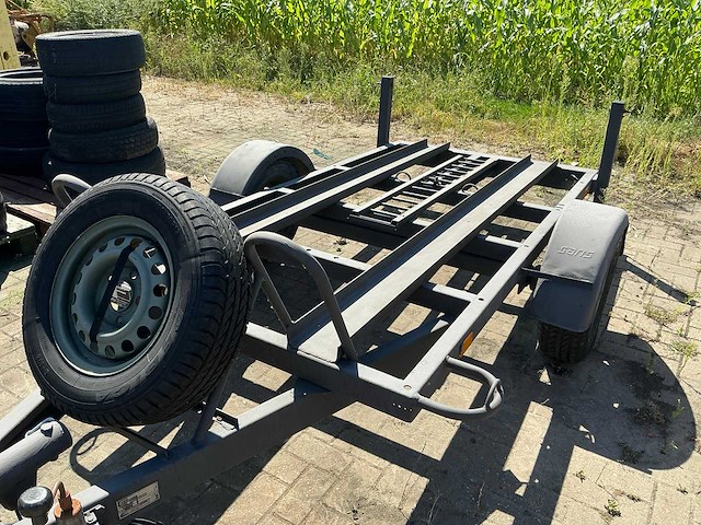Saris iu/0a motor aanhangwagen - afbeelding 11 van  14