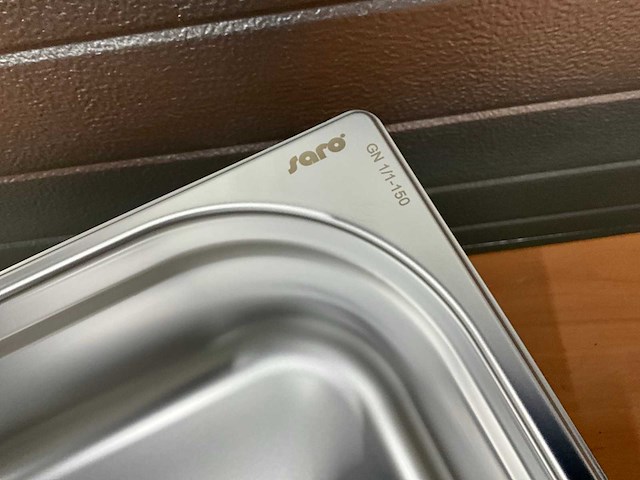 Saro 1/1 gn bakken met siliconen deksels (2x) - afbeelding 5 van  6