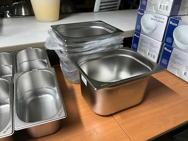 Saro 1/2 gn bakken (5x) - afbeelding 1 van  2