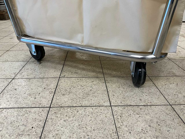 Saro af 264 waszakwagen - afbeelding 4 van  6