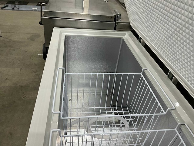 Saro bd401s vrieskist met rvs deksel - afbeelding 6 van  9