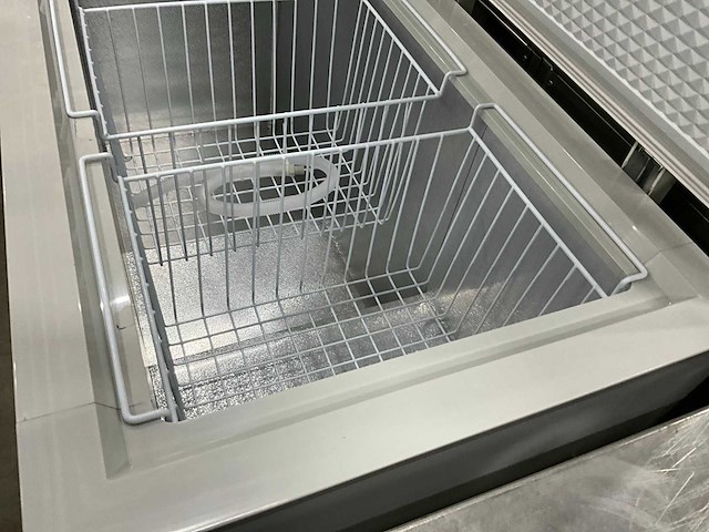 Saro bd401s vrieskist met rvs deksel - afbeelding 7 van  9