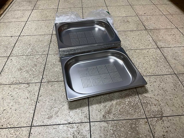 Saro geperforeerde 1/2 gn bakken (6x) - afbeelding 1 van  5