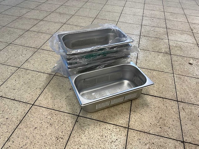 Saro geperforeerde 1/3 gn bakken (6x) - afbeelding 1 van  5