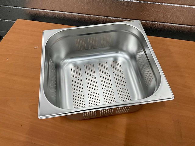 Saro geperforeerde 2/3 gn bakken (6x) - afbeelding 4 van  5