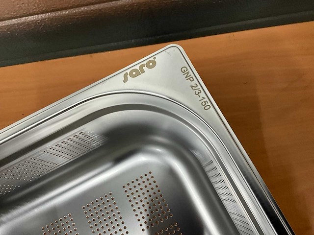 Saro geperforeerde 2/3 gn bakken (6x) - afbeelding 5 van  5