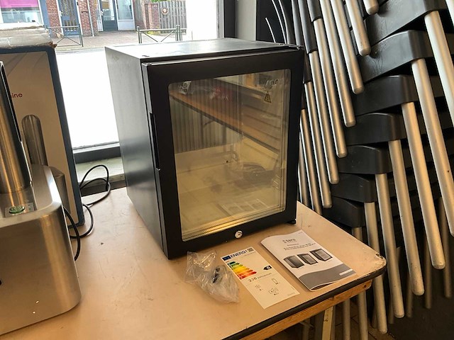 Saro mb 30 ug glasdeur minibar - afbeelding 1 van  7