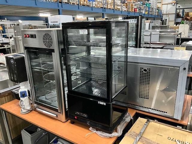 Saro rt-68b-3 gebaksvitrine - afbeelding 1 van  8