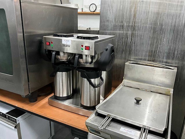 Saro thermo 48 eco dubbele koffiemachine - afbeelding 1 van  4