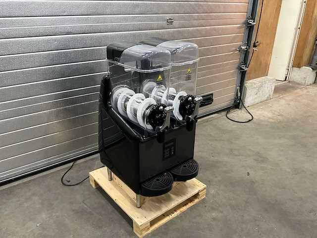 Saro x ii slush puppy machine - afbeelding 4 van  11