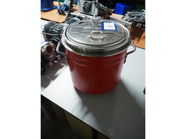 Saro - afbeelding 3 van  8