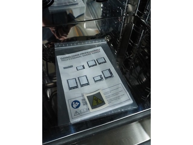 Saro - afbeelding 8 van  8