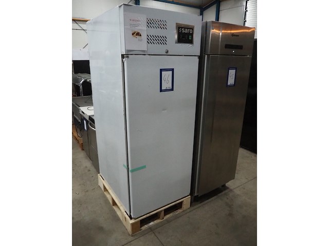 Saro - afbeelding 1 van  9