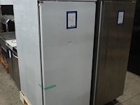 Saro - afbeelding 1 van  9