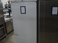 Saro - afbeelding 2 van  9