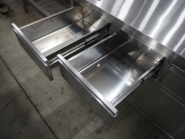 Saro - afbeelding 3 van  7