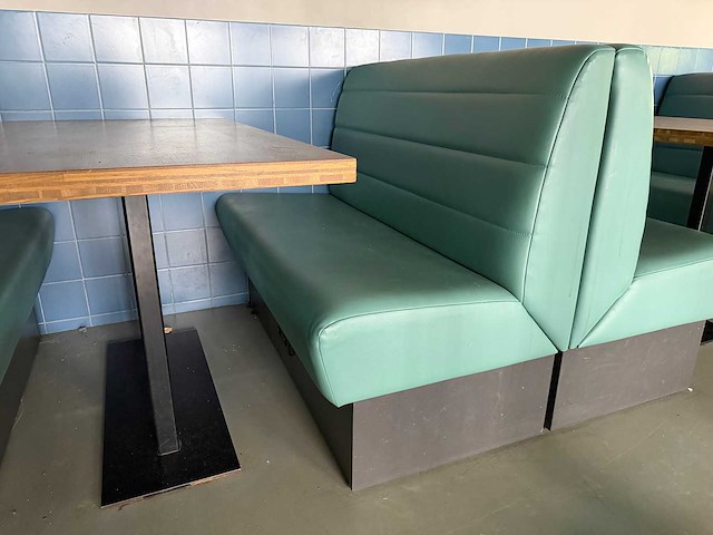 Satelliet - 2x restaurantbank met tafel - afbeelding 12 van  12
