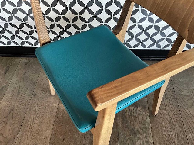 Satelliet - flash ac - restaurantstoel met lederen zitting (20x) - afbeelding 8 van  8