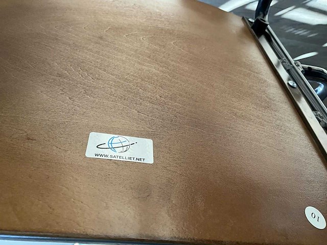 Satelliet - industriële restaurantstoel met armleuningen (10x) - afbeelding 9 van  9