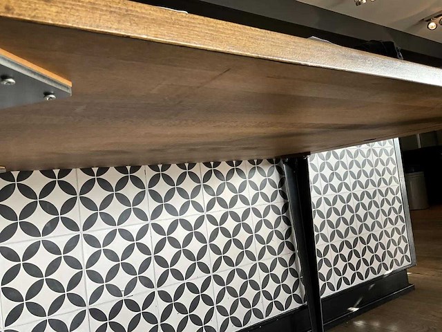 Satelliet - industriële restauranttafel (5x) - afbeelding 4 van  4