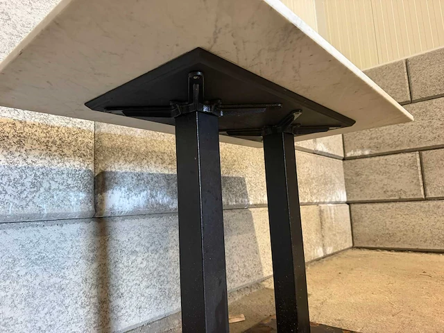 Satelliet - marmeren restauranttafel (120x70x75 cm) - afbeelding 6 van  6