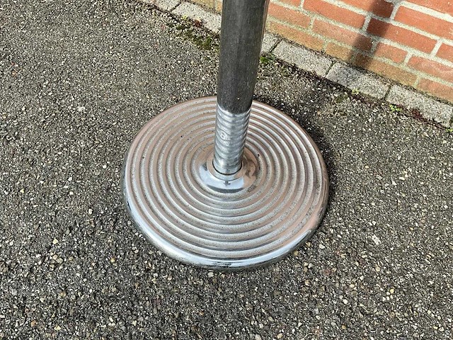 Satelliet - marmeren statafel (4x) - afbeelding 2 van  5