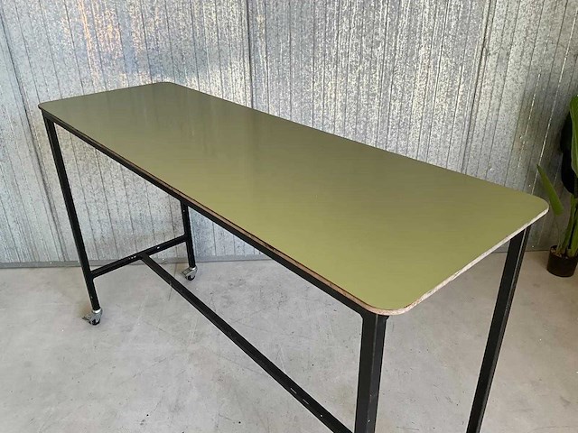 Satelliet - mobiele terras bartafel - afbeelding 2 van  2