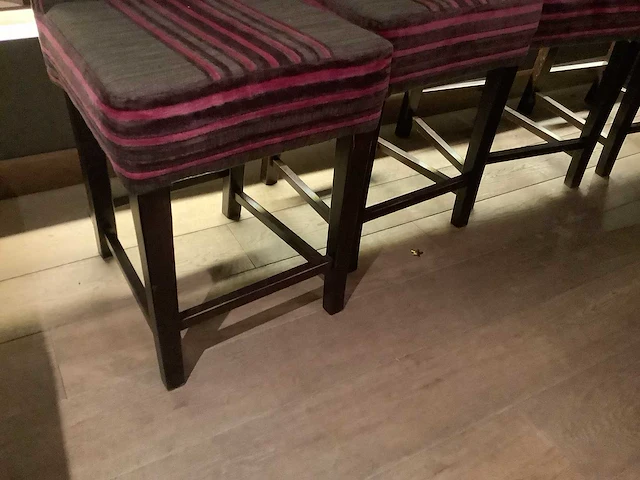 Satelliet - restaurant chairs (4x) - afbeelding 3 van  4