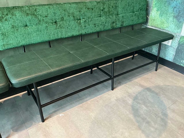 Satelliet - restaurantbank - afbeelding 3 van  4