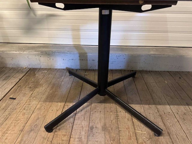 Satelliet - restauranttafel - afbeelding 2 van  3