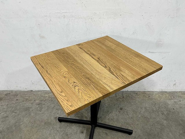 Satelliet - restauranttafel - afbeelding 2 van  3