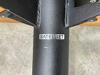Satelliet - restauranttafel - afbeelding 5 van  5
