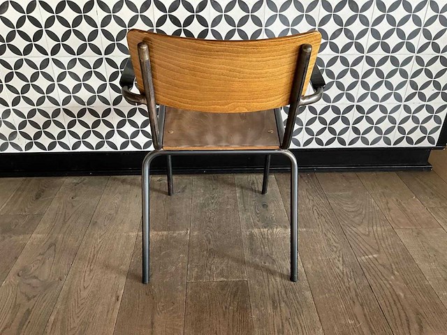 Satelliet - student ac - restaurantstoel met armleuningen (12x) - afbeelding 7 van  9