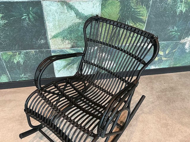 Satelliet - terras schommelstoel - afbeelding 1 van  3